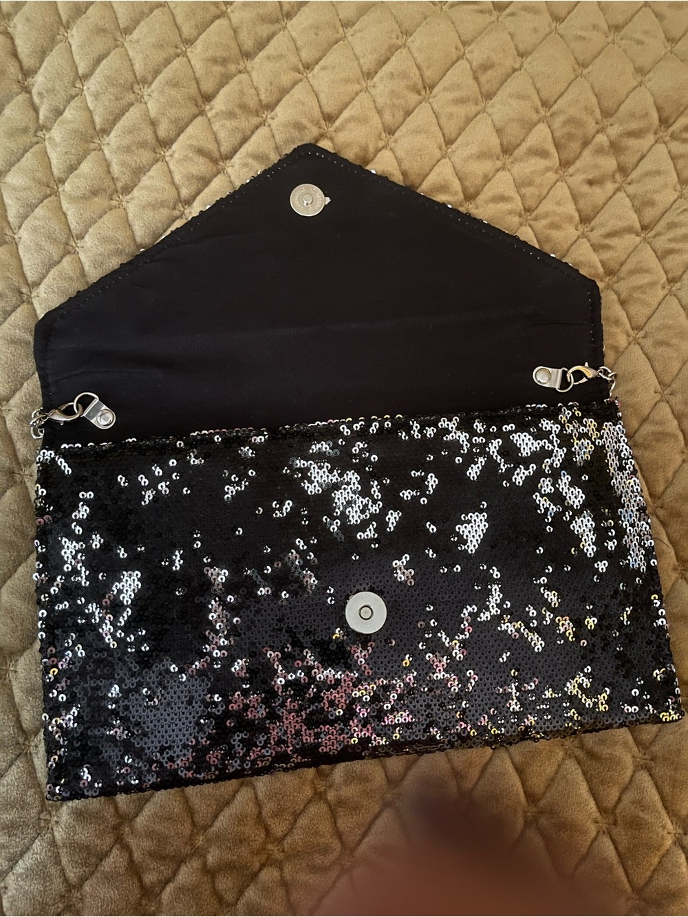 Sequin Envelope Clutch with Chain Strap - Black